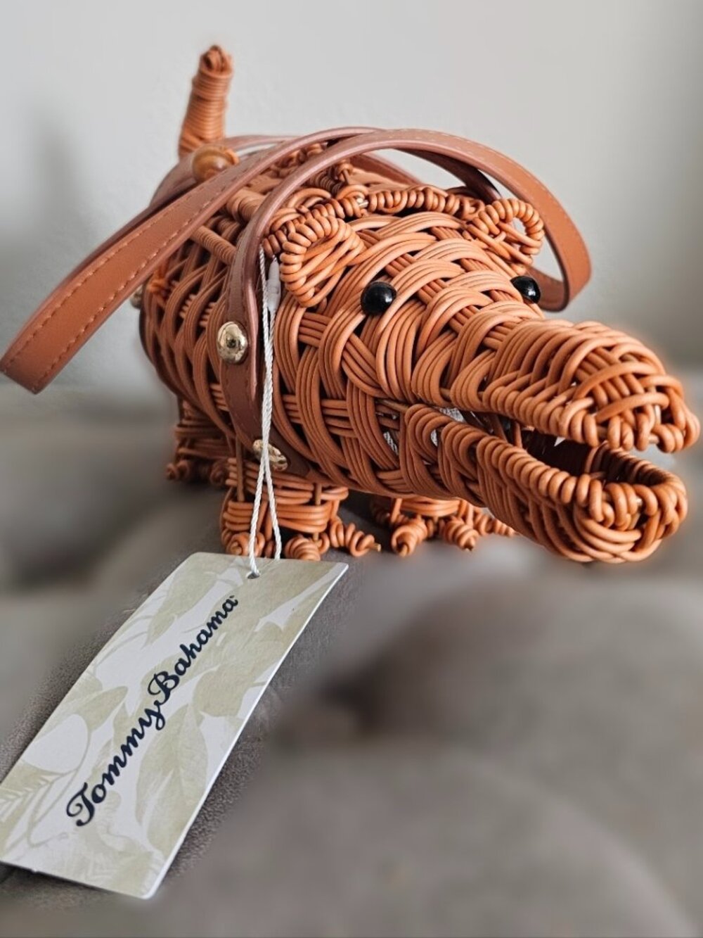 NWT Tommy Bahama Wicker Alligator Novelty Handbag